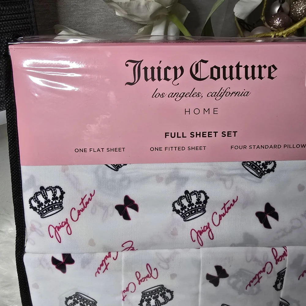 Juicy Couture Full Crown/bows Sheet set new